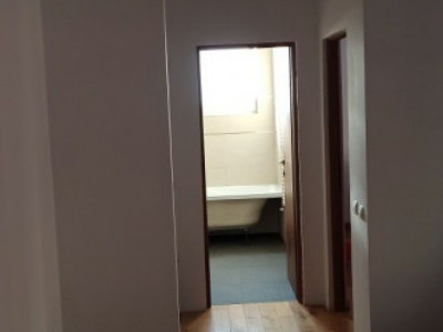 Apartament 2 camere in Floresti