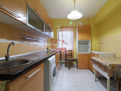 Oferim spre vanazare apartament cu 2 camere decomandat in Manastur