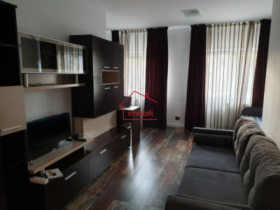 Oferim spre vanzare apartament  2 camere in Zorilor, zona Observatorului