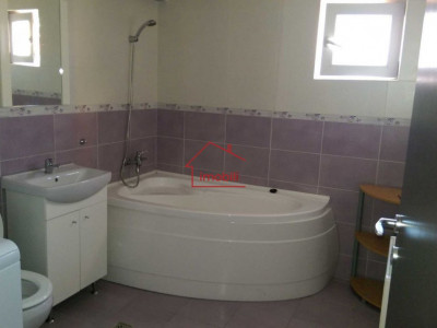 Oferim spre vanzare apartament cu 3 camere in Buna-Ziua