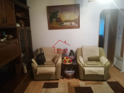 Oferim spre vanzare apartament cu 3 camere in Manastur