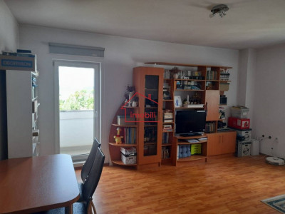 Oferim spre achizitie apartament cu 2 camere in cartierul Zorilor