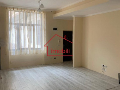 4 camere ,decomandat, 95 mp,  terasa, zona str.HOREA, Centru