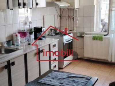 Oferim spre achizitie apartament cu 3 camere in cartierul Marasti