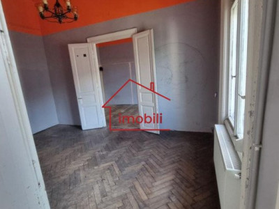 Oferim spre achizitie apartament cu 2 camere in cartierul Centru