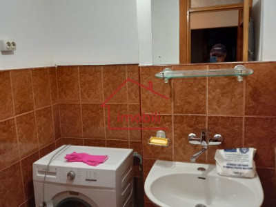 Oferim spre achizitie apartament cu 3 camere in cartierul Manastur