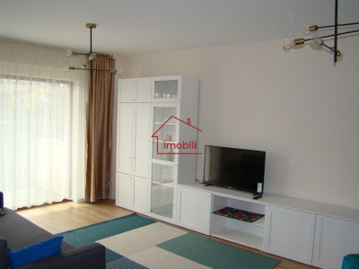 2 camere , 53 mp, Garaj 22mp , AC,  zona Elf .Buna ziua