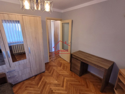 Apartament cu 3 camere, decomandat, 75 mp, zona Brates in cartierul Manastur