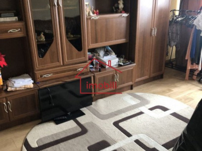 Apartament cu 3 camere,  70 mp, in cartierul Manastur