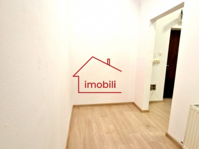 Spațiu birou, 81 mp,  P-ta 1 Mai, parcare subterana, construcție nouă 