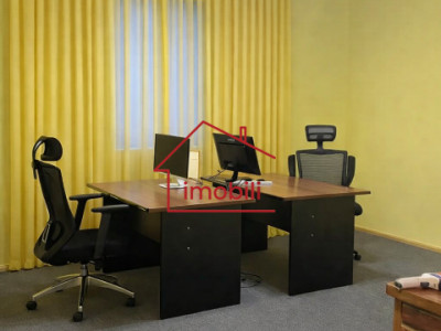 Spatiu birouri | 200 M | Parcari |