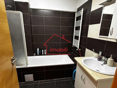 2 camere in ansablu de lux,  piscina, teren de tenis si paza 24/24 in Gheorgheni