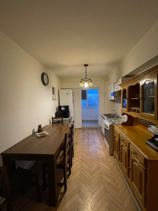 Apartament cu 3 camere decomandate in Marasti 1